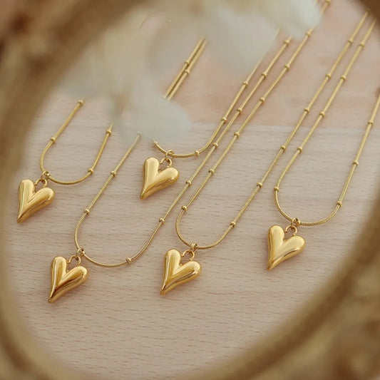 Fashionable and minimalist heart-shaped necklace with titanium steel plated 18K real gold necklace